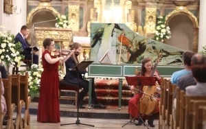 Zdjęcia z 2. koncertu 22. Festiwalu Jesień Organowa (11)