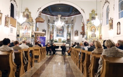 Zdjęcia z 4. koncertu Jesień Organowa w Powiecie Bieruńsko-Lędzińskim (18)