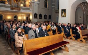 Zdjęcia z 3. koncertu Festiwalu Jesień Organowa w Powiecie Bieruńsko-Lędzińskim z kościoła pw. Trójcy Przenajświętszej w Chełmie Śląskim (17)